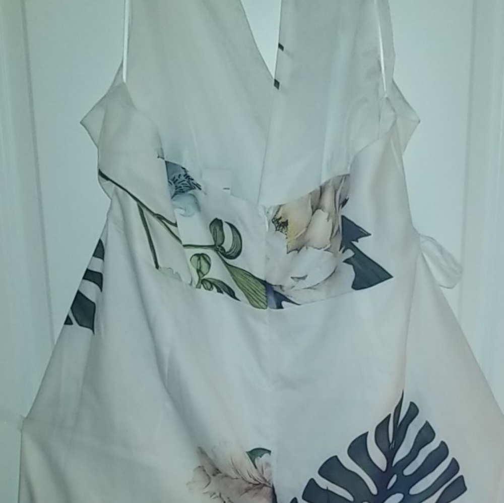 clothes - Picture 1 of 5